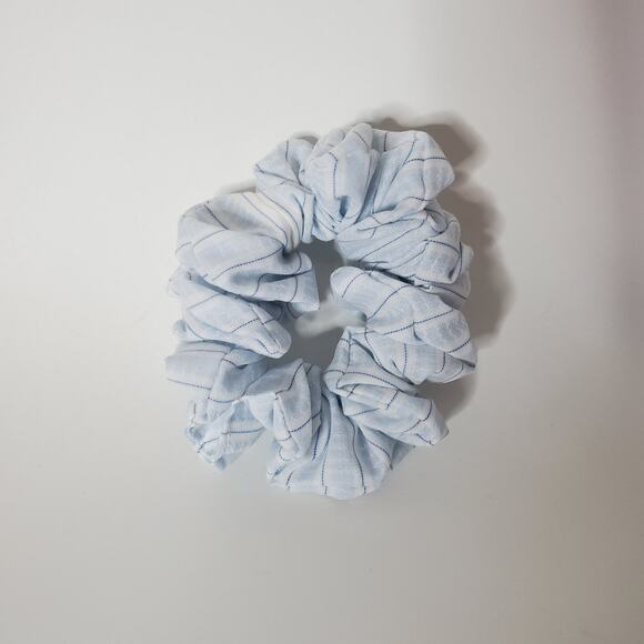 Blue florals - Large Cotton Scrunchies handmade from recycled fabrics unique - Picture 1 of 2